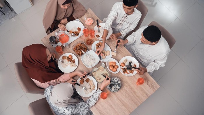 Makanan Berikut Ini Dapat Membantu Menguatkan Penderita Osteoporosis